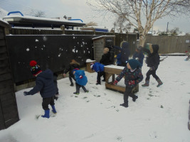 Snow Fun! (1)